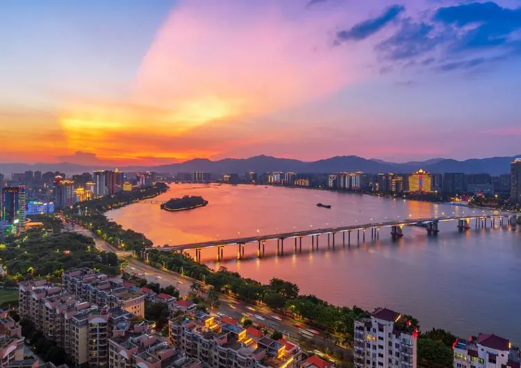 [Qingyuan Itinerary] 3 Days, 2 Nights in Qingyuan: Where Mountains, Rivers, and Relaxation Meet