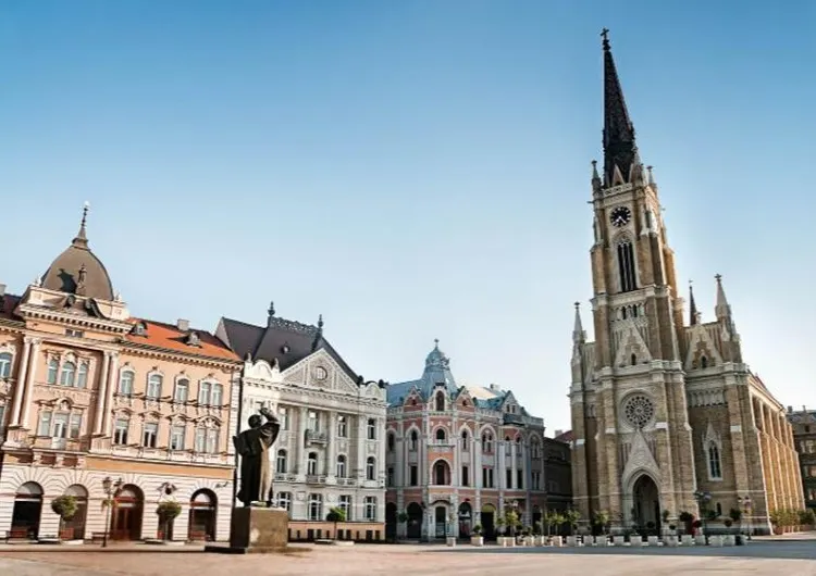 Отдых в Сербии 2026: как добраться, виза, погода, что посмотреть, кухня