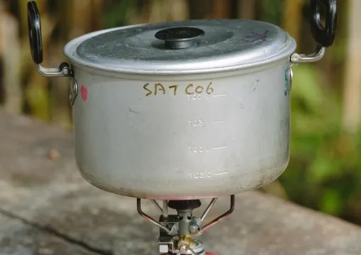 【キャンプレシピ】キャンプの朝食、メイン料理、デザートまで簡単＆高品質なレシピ8選