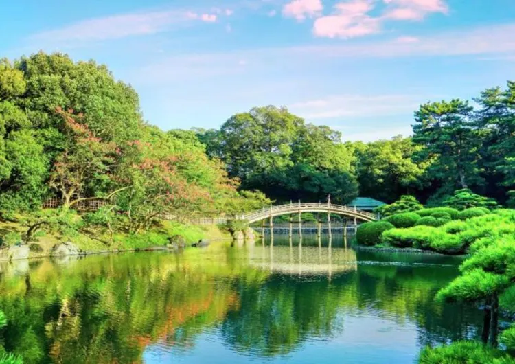 온천과 우동이 유명한 일본 소도시 시코쿠 여행
