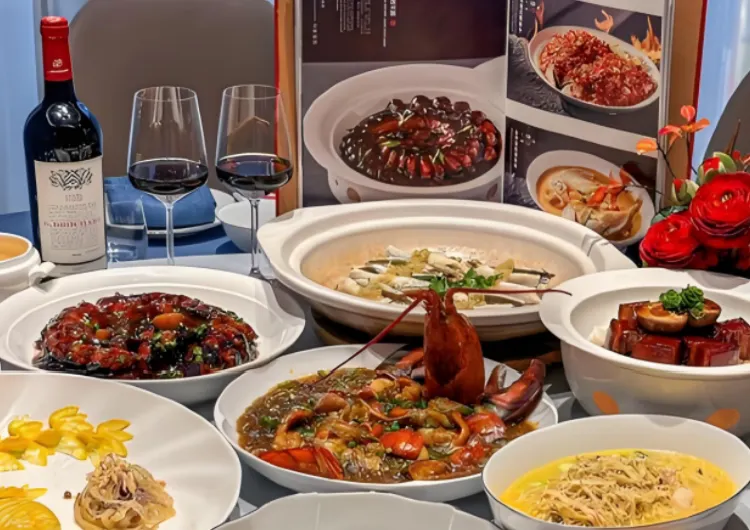 [2026 상하이 맛집] 상하이 대표 음식 추천 BEST 19 | 꼭 가봐야 할 미슐랭 식당부터 현지인 추천 딤섬, 홍소육 맛집까지!