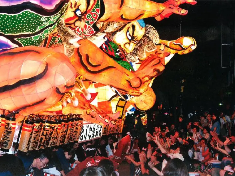 青森ねぶた祭】8月2日~7日開催！東北三大祭りの