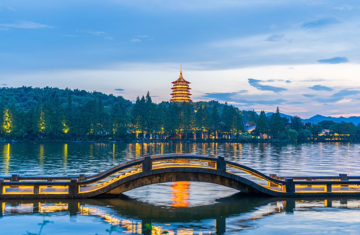 travel-to-Hangzhou