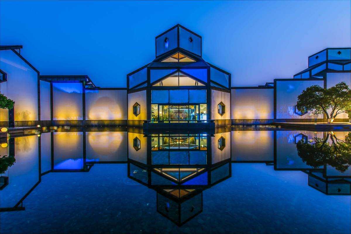 เนินเสือ