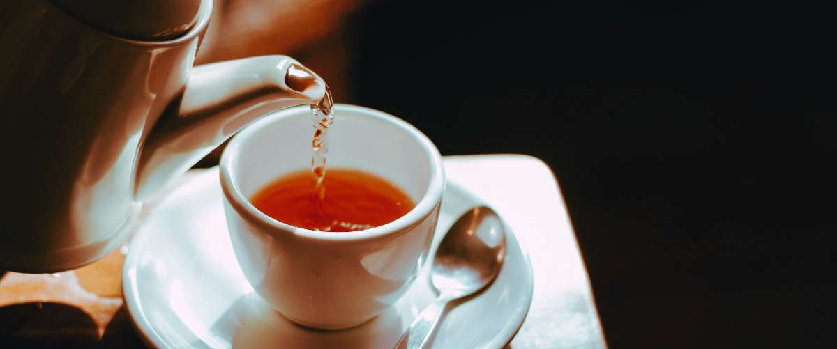 Tasse de thé chinois servie lors d'une virée shopping à Guangzhou
