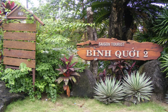 entrance of Binh Quoi Village