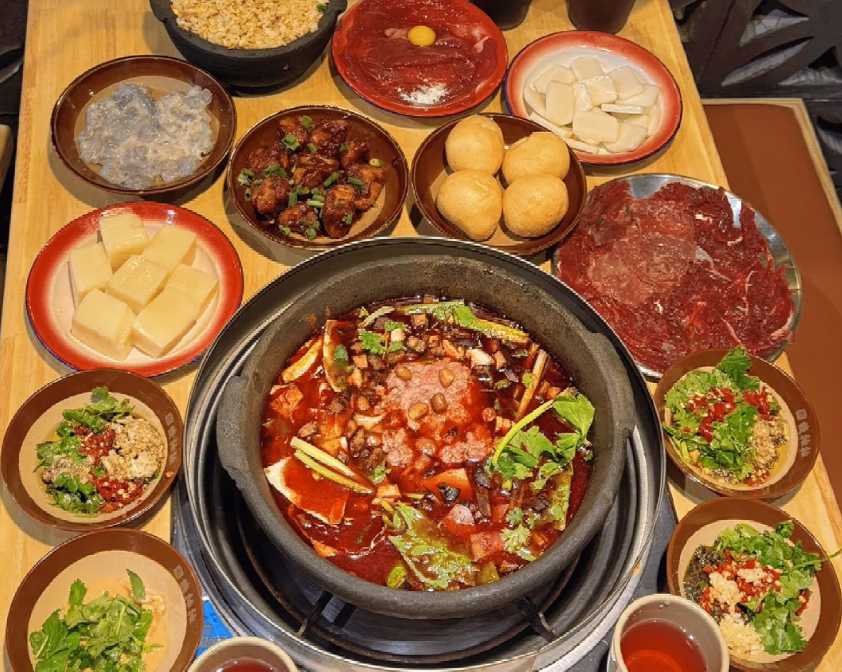 錢攤攤貴州酸湯火鍋