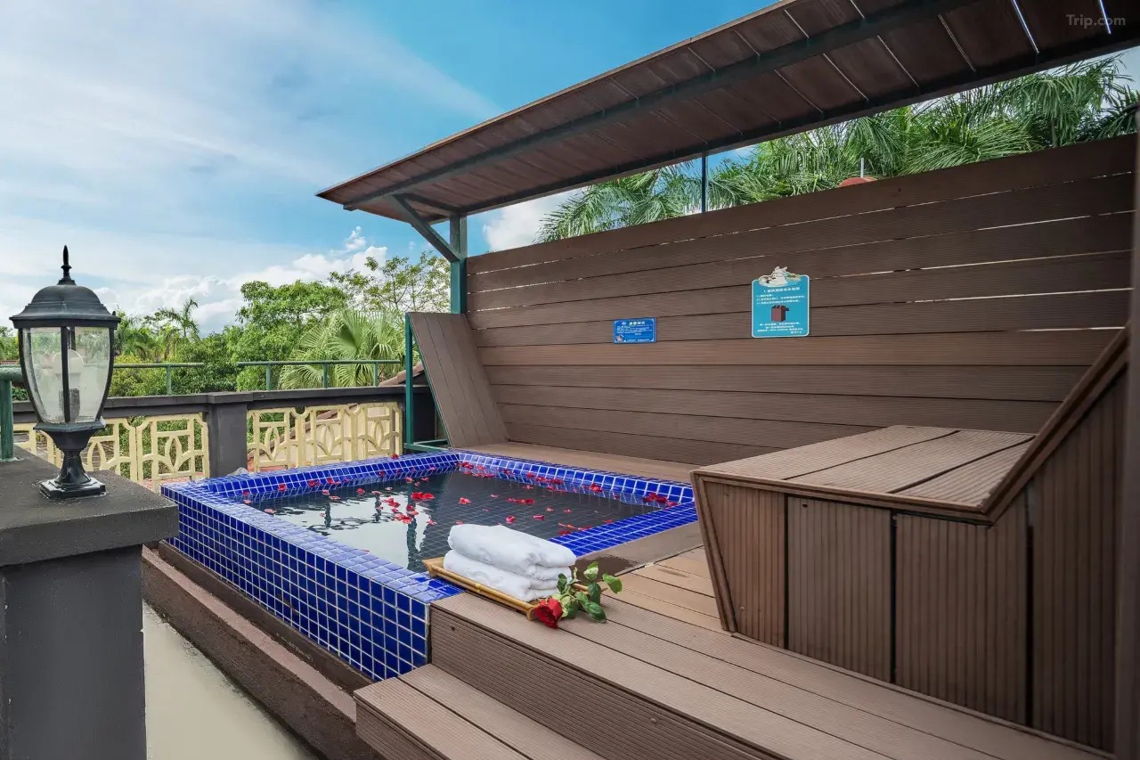 三房別墅（帶泡池）