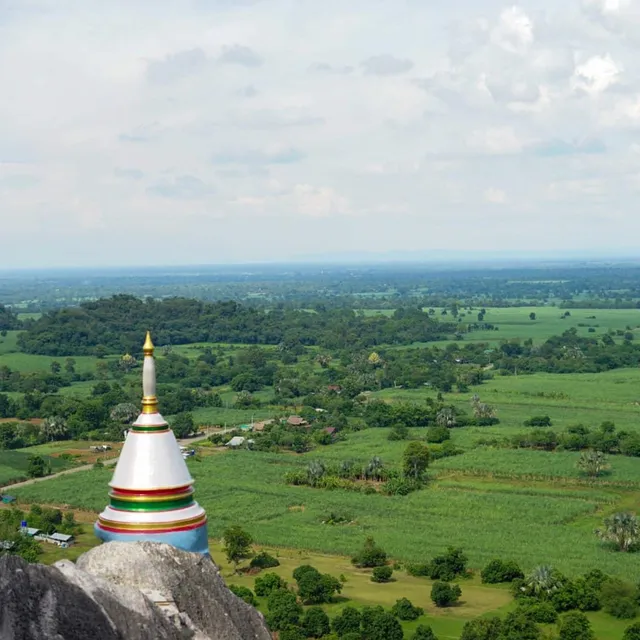 วัดถ้ำแสงธรรม