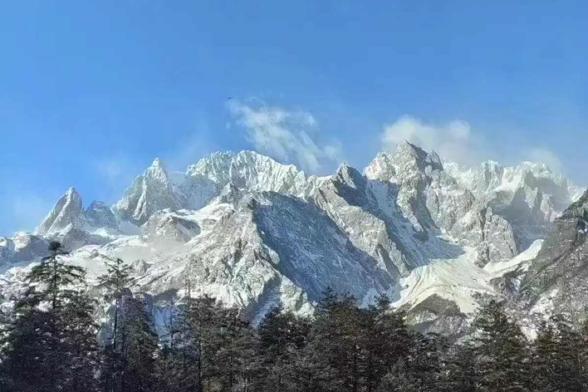 ภูเขาหิมะมังกรหยก