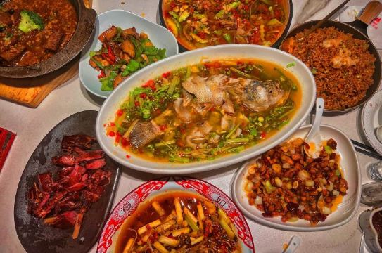 ร้านอาหาร เทาเลิน (สาขาถนนชุนซี)