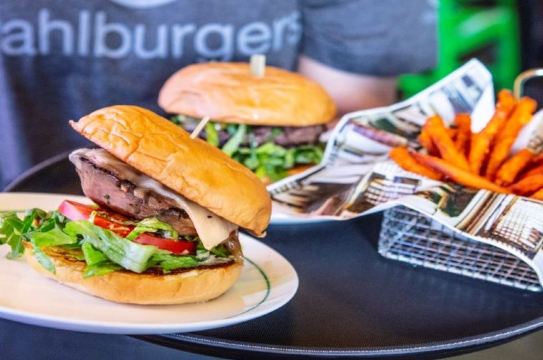 .Wahlburgers Manly Beach 漢堡