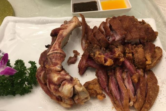 世紀漁港脆皮豬肘