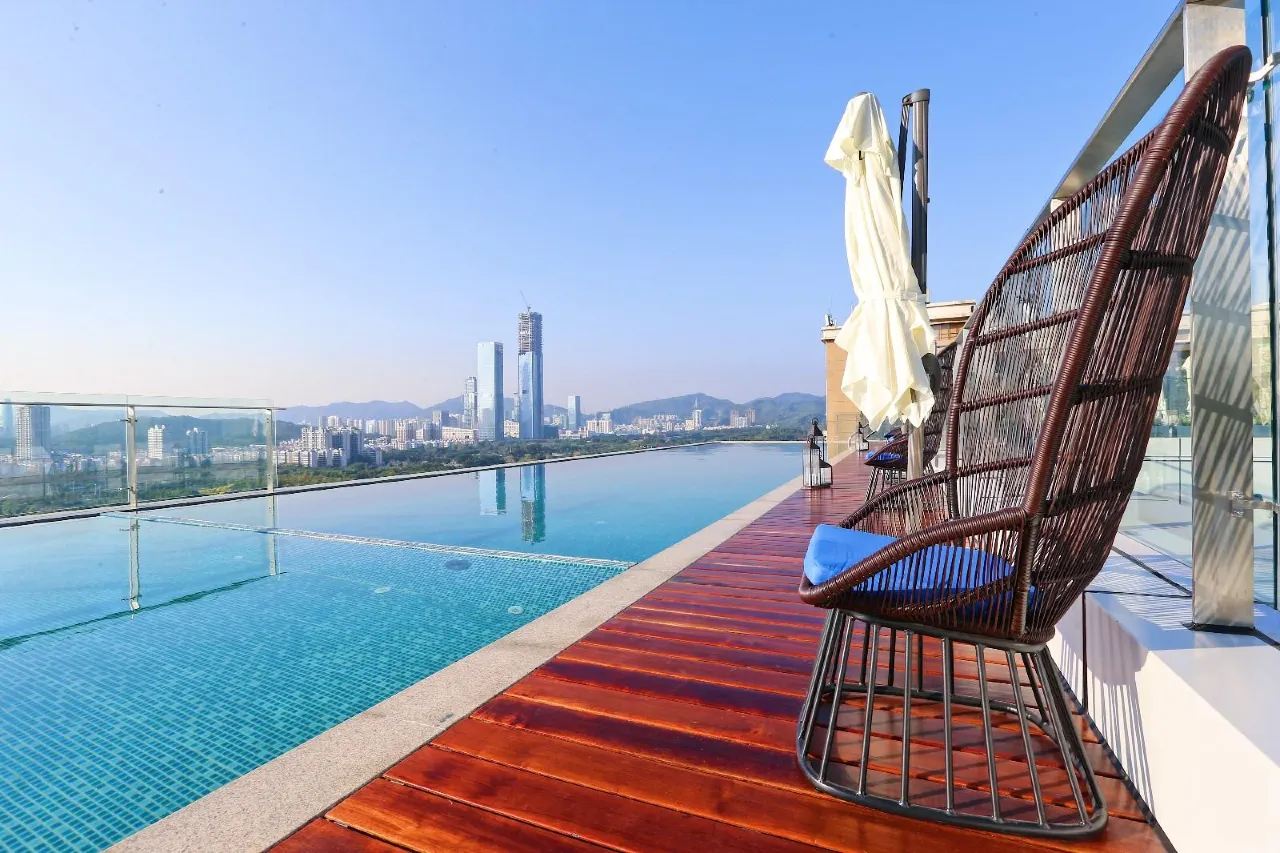 深圳輝盛閣國際公寓無邊際泳池