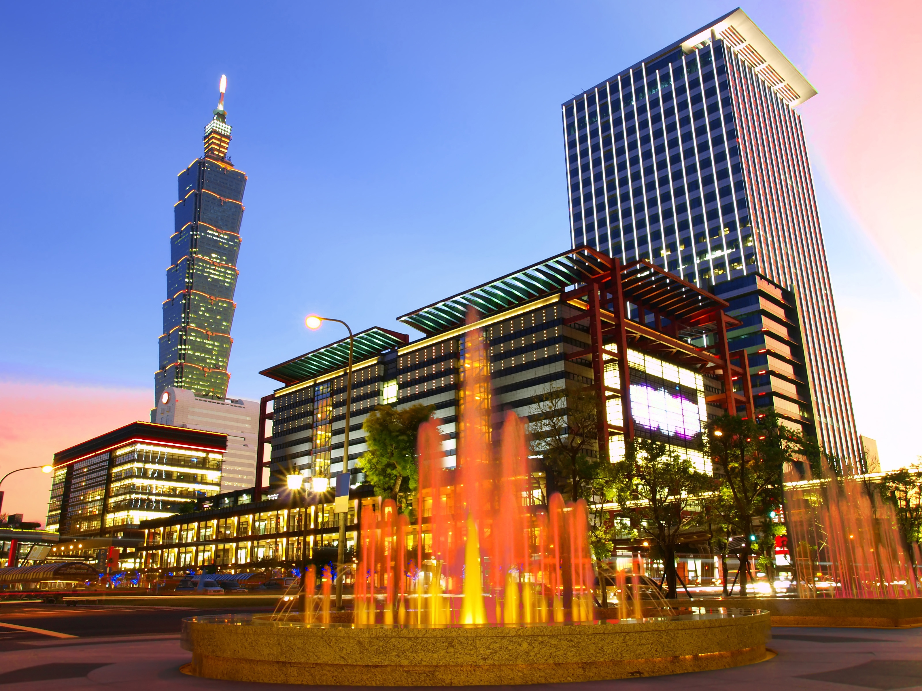 新光三越百貨 台北信義新天地