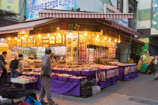 scene at Namdaemun Market