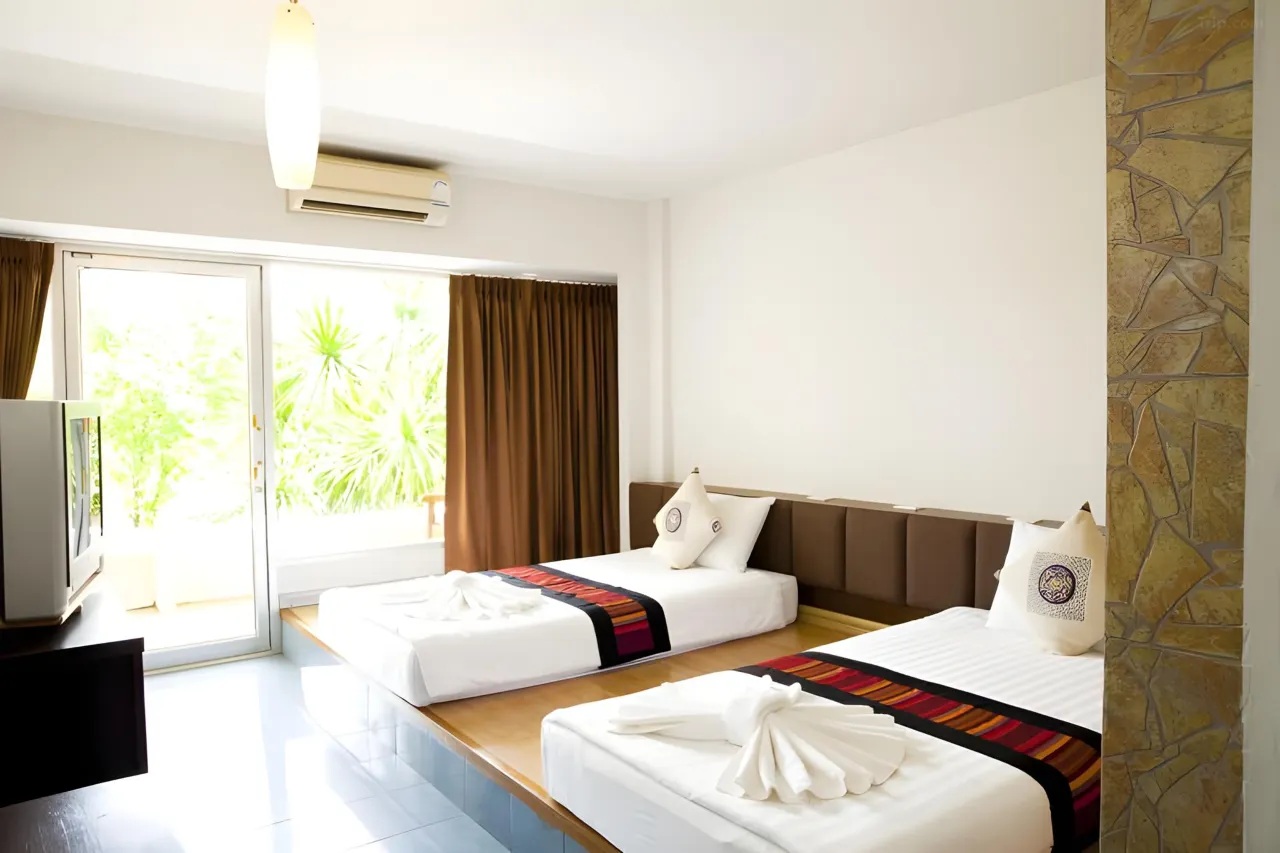 ห้องสแตนดาร์ดของโรงแรม หาดแสงจันทร์ รีสอร์ท