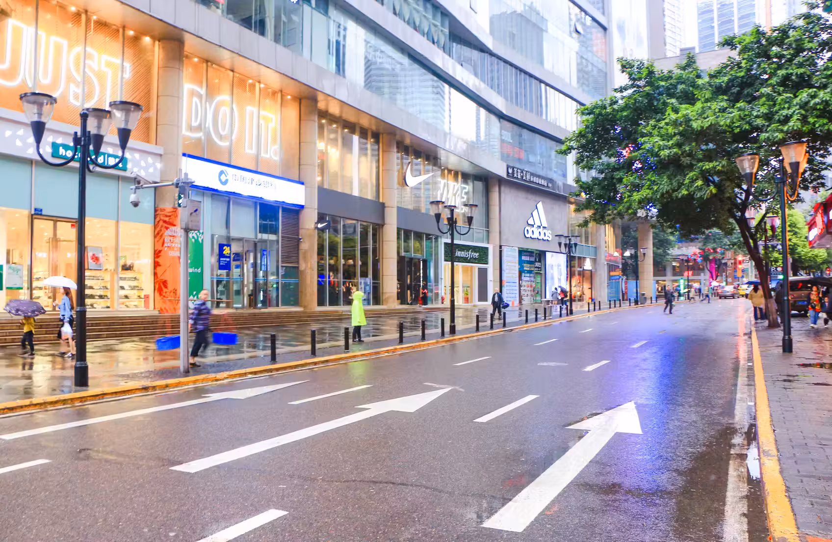 เที่ยวฉงชิ่ง 4 วัน 3 คืน ${currentYear} พักย่านไหนดี? รวมที่กิน ที่เที่ยว ฉบับสมบูรณ์ | Trip.com