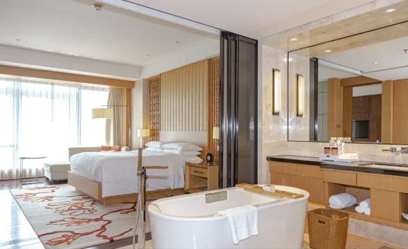 珠海新駿景萬豪酒店（情侶路香爐灣沙灘店）