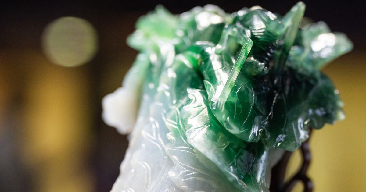 Col de jadeíta del Museo Nacional del Palacio de Taipéi, tallada en piedra verde y blanca con forma de col china