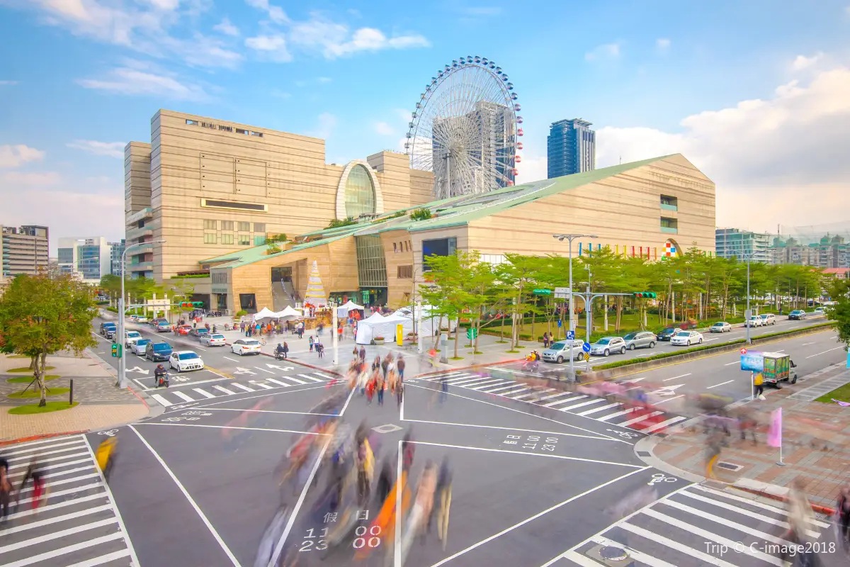 台北網美景點 #1 台北美麗華百樂園摩天輪