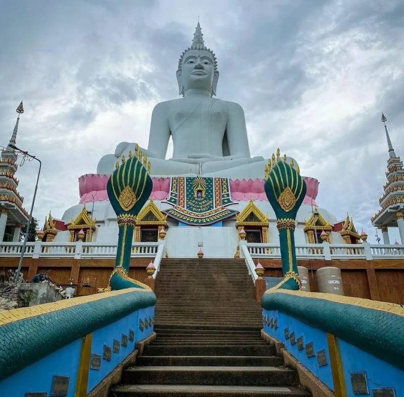 วัดพระพุทธบาทภูพานคำ