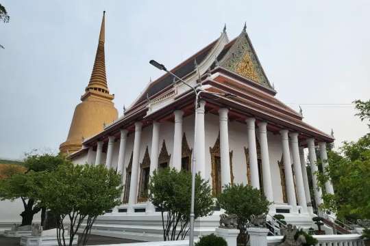 วัดโสมนัสราชวรวิหาร