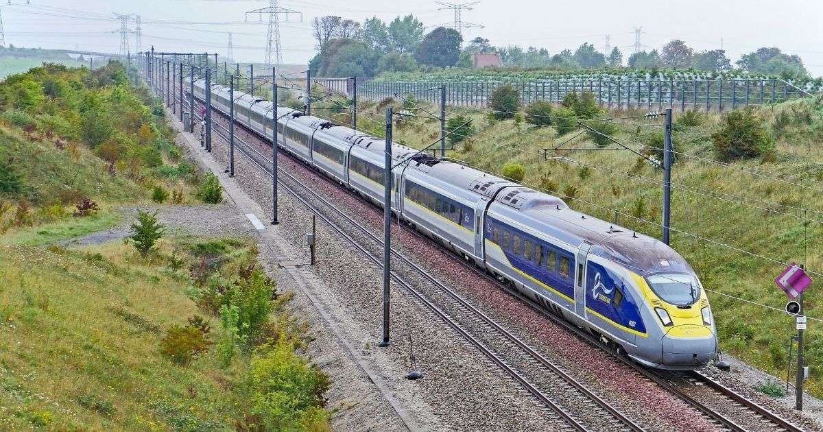 วิธีเดินทางจากปารีสไปอัมสเตอร์ดัมด้วยรถไฟยูโรสตาร์ ฉบับอัปเดตล่าสุด 2569 | Trip.com