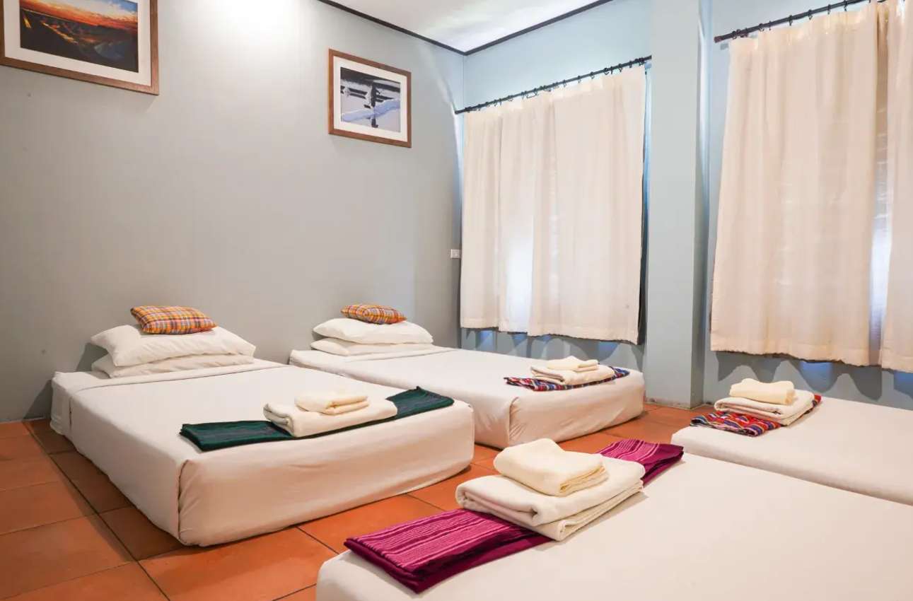 ฐณิชาฌ์ รีสอร์ท อัมพวา