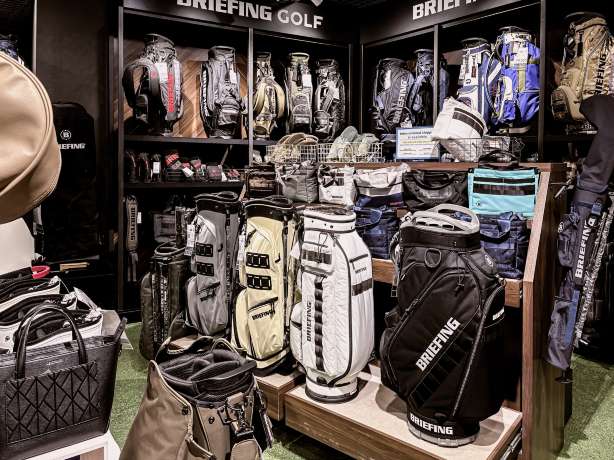 Alpen TOKYO 7F：高爾夫球桿、中古球桿、試打區