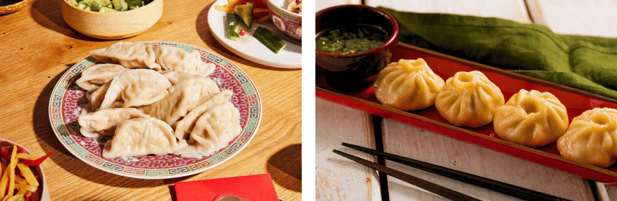 Dumplings hervidos y xiaolongbao servidos en platos, comida típica china en restaurantes locales