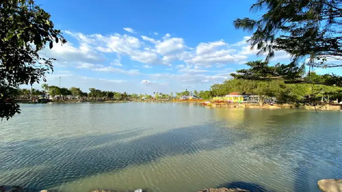 สวนสุขภาพบึงทุ่งสร้าง