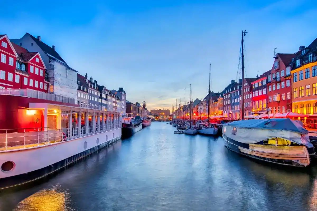 ท่าเรือนิวฮาวน์ (Nyhavn)