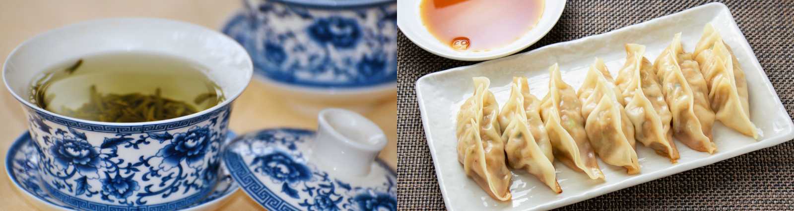 Tè cinese tradizionale servito in una tazza di porcellana, accompagnato da un vassoio di ravioli al vapore.