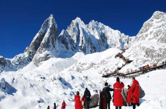 Yukong snow mountain
