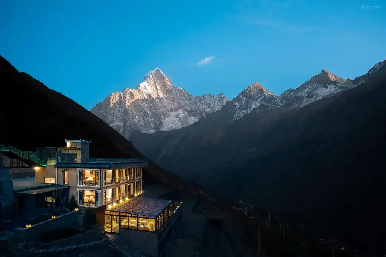 Yueshan Four Seasons Homestay-2