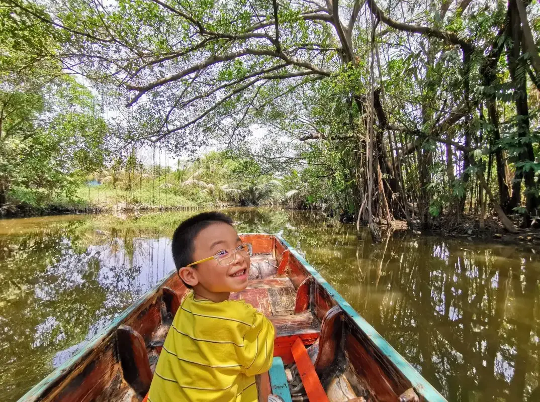 taking a boat ride at Bang Krachao
