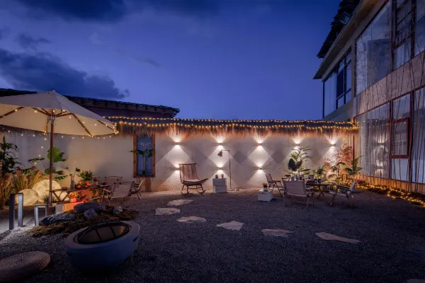 บีแอนด์บีจินวูเชอ เฟรนด์ลีบาลลาด ออกซิเจนแอนด์แอทโมสเฟียร์ (สาขา เมืองโบราณตู้เข่อจง แชงกรีล่า)