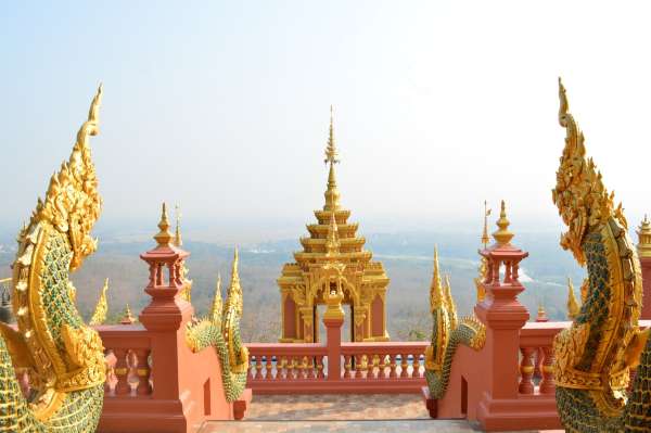 4. วัดพระธาตุดอยพระฌาน