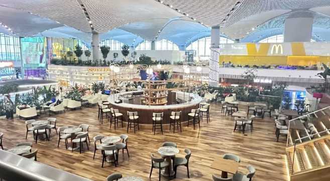 이스탄불 공항 라운지 쉼터