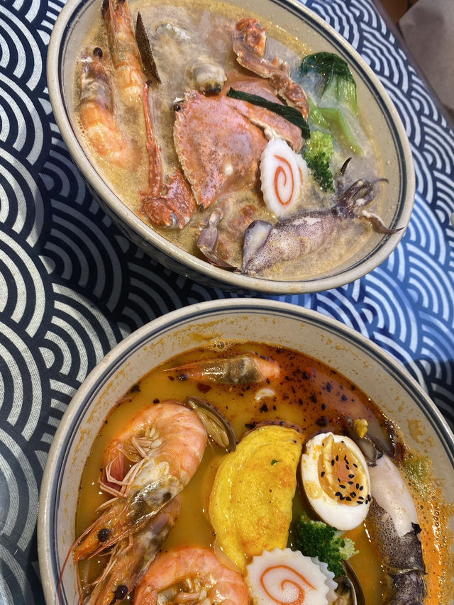 บะหมี่ซีฟู้ดชิงเต่า (Seafood Noodles)