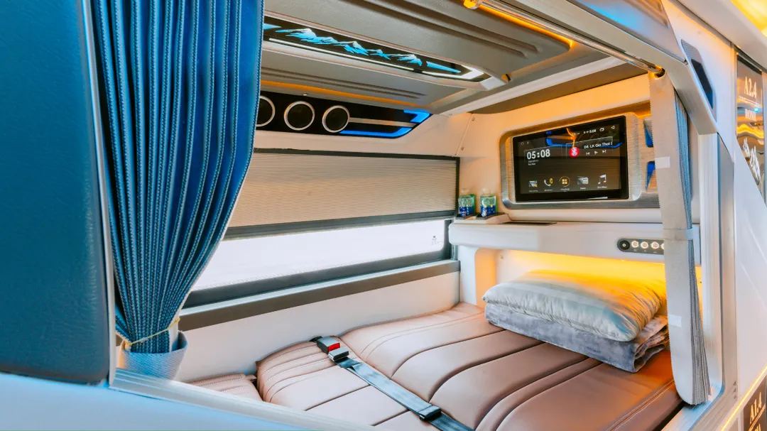 Xe khách từ Hà Nội đến Hạ Long