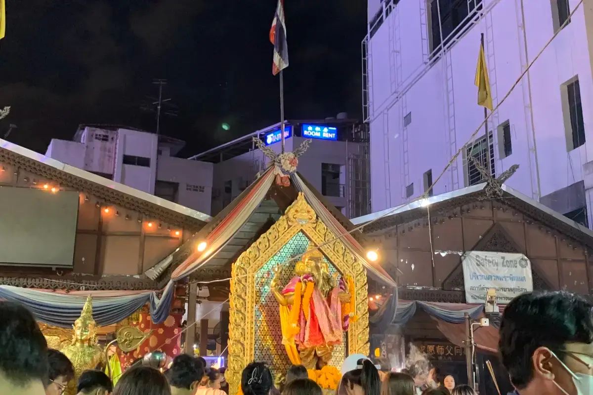 วิธีการเดินทางไปเทวาลัยพระพิฆเนศห้วยขวาง