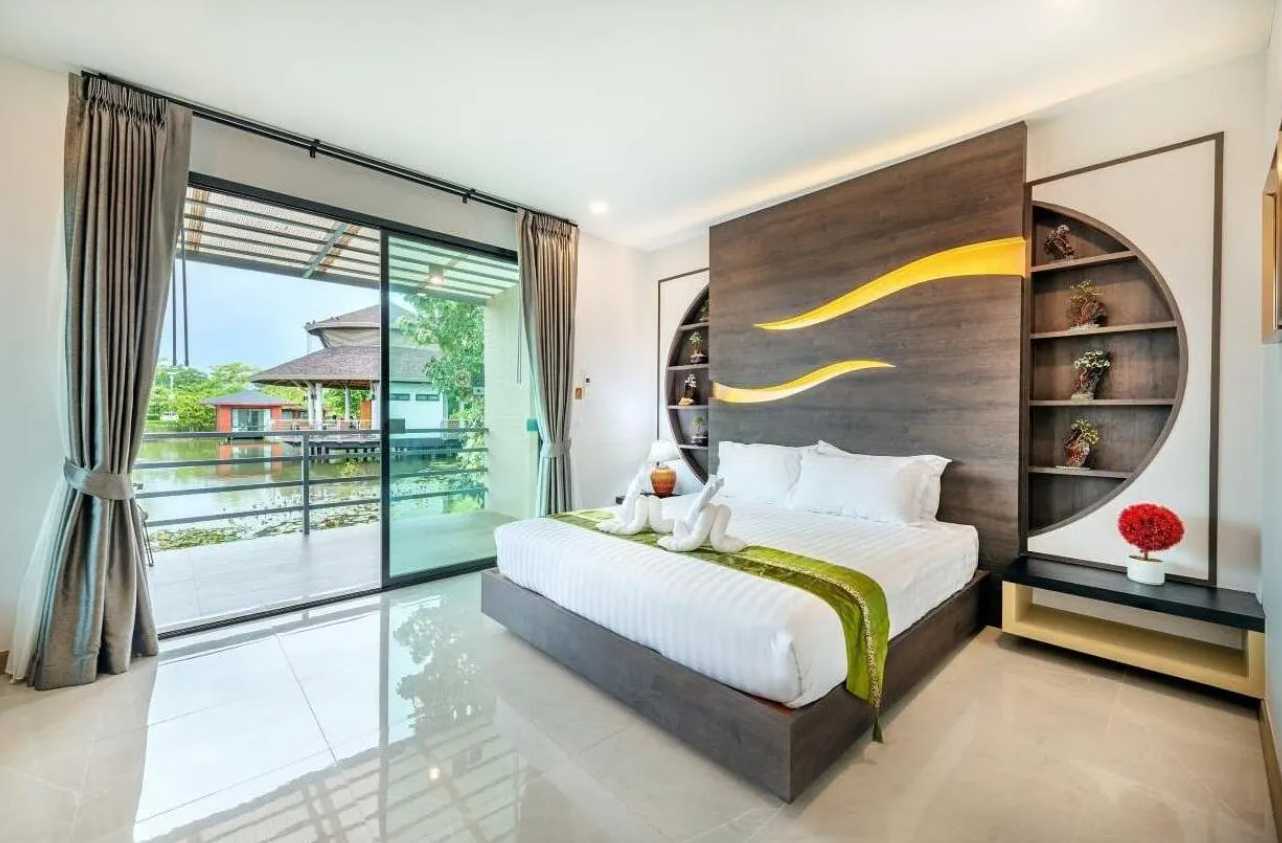 Boat House Boutique Riverside