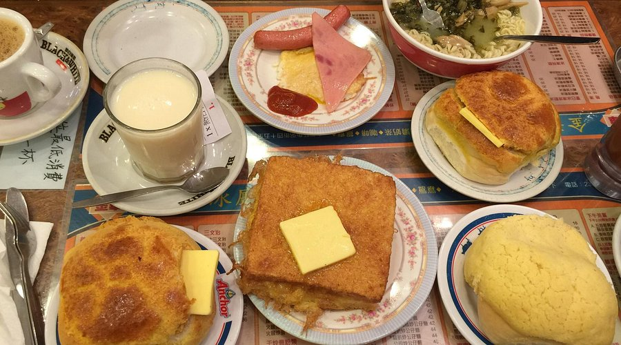 traditional style hong kong kopitiam food