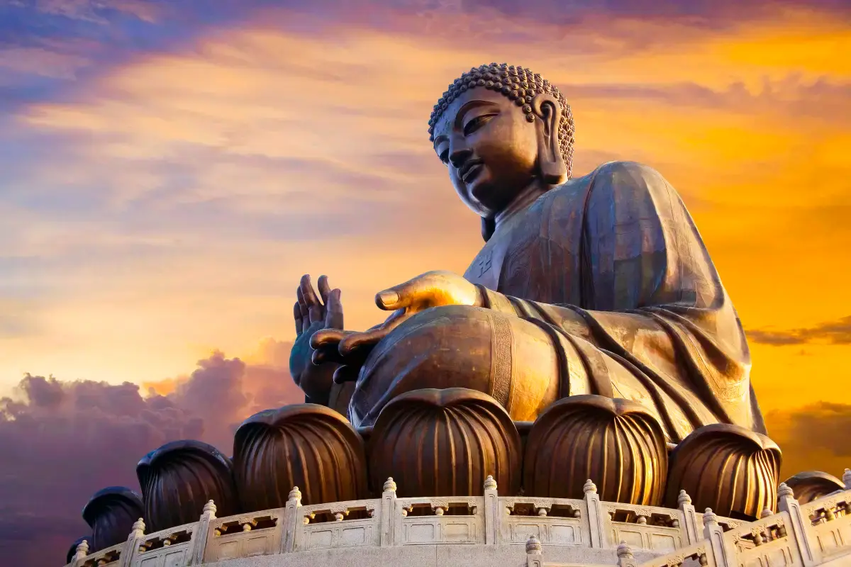 Statue at Tian Tan Buddha