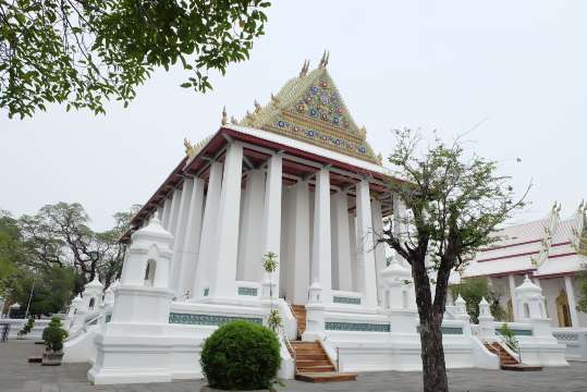 10 วัดในนนทบุรี 2569 ไหว้พระเสริมสิริมงคล ถ่ายรูปสวย ใกล้กรุงเทพฯ | Trip.com