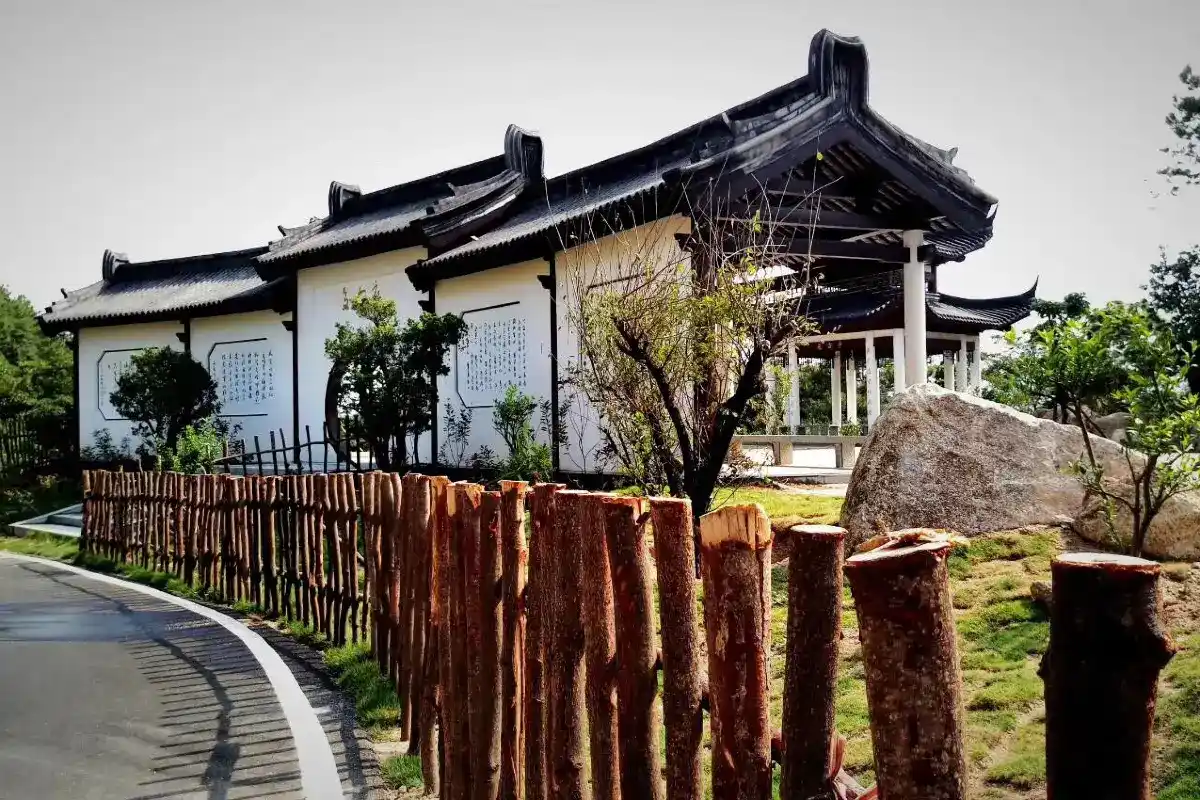 พื้นที่ท่องเที่ยวซานเซียวเหลา