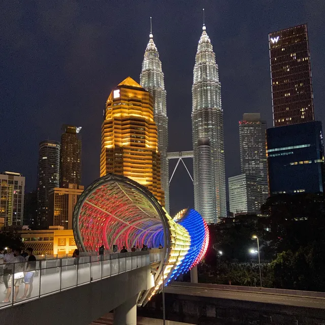 Saloma Link Bridge