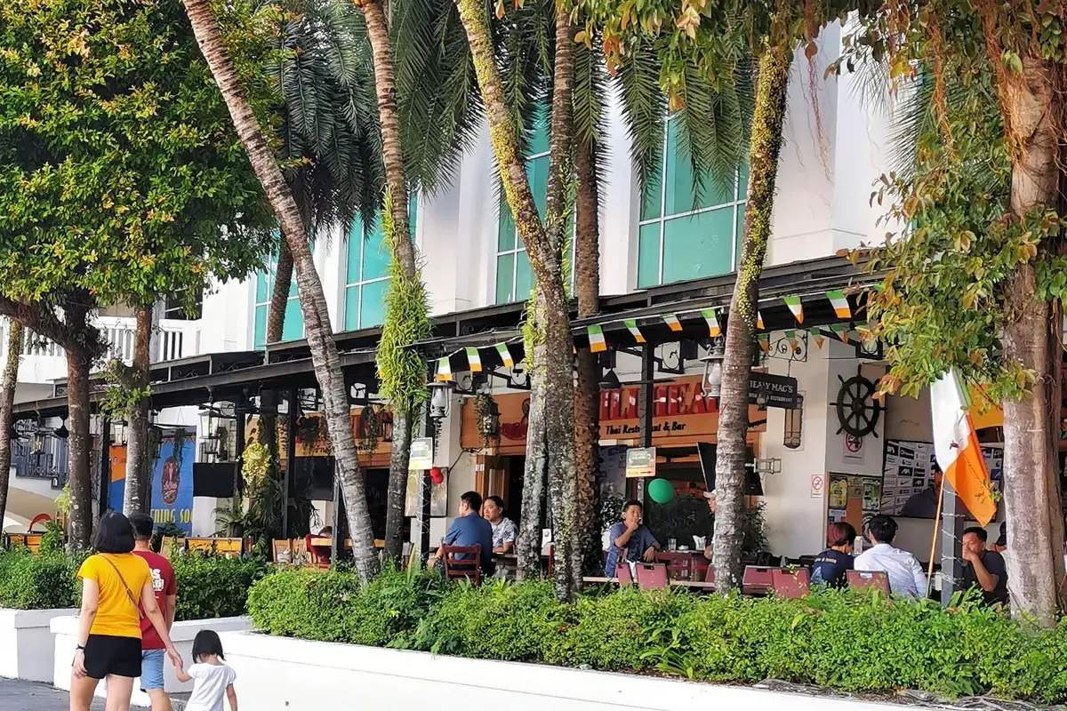 shops at Straits Quay